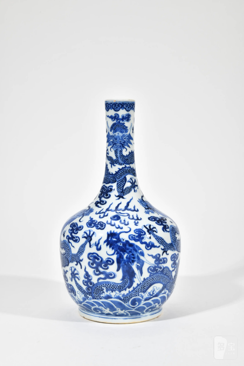 清中期 青花海水江崖云龙纹长颈瓶 - 图4